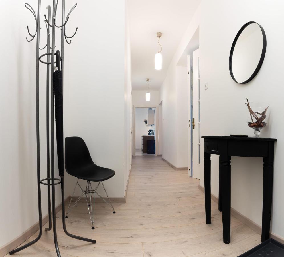 Central Perk Apartments Riga Dış mekan fotoğraf